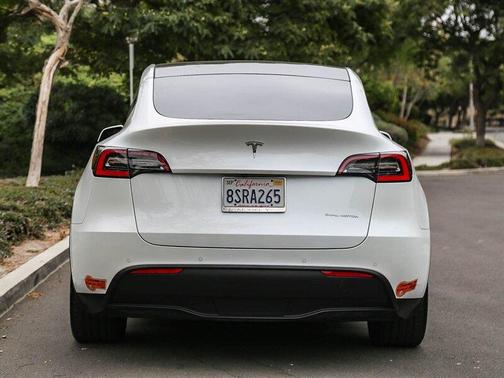 2020 Tesla Model Y Long Range