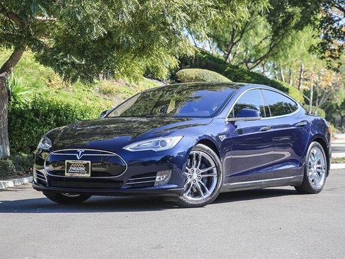2014 Tesla Model S Performance