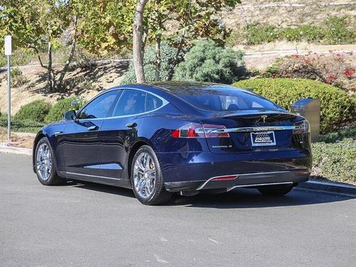 2014 Tesla Model S Performance