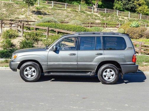1999 Toyota Land Cruiser Base (A4)