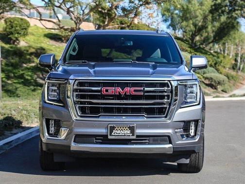 2022 GMC Yukon SLT