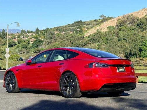 2021 Tesla Model S Plaid