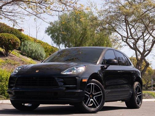 2021 Porsche Macan Base