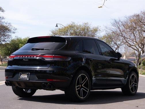 2021 Porsche Macan Base