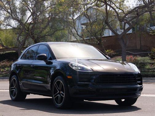 2021 Porsche Macan Base