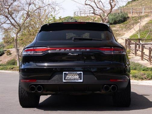 2021 Porsche Macan Base