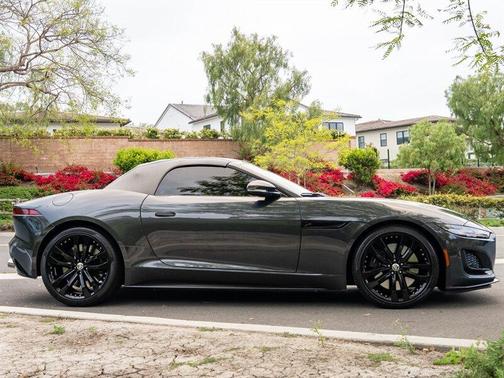 2024 Jaguar F-TYPE P450 R-Dynamic