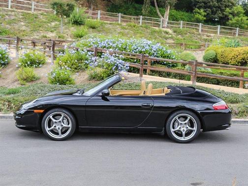 2002 Porsche 911 Carrera Cabriolet