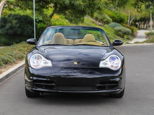 2002 Porsche 911 Carrera Cabriolet
