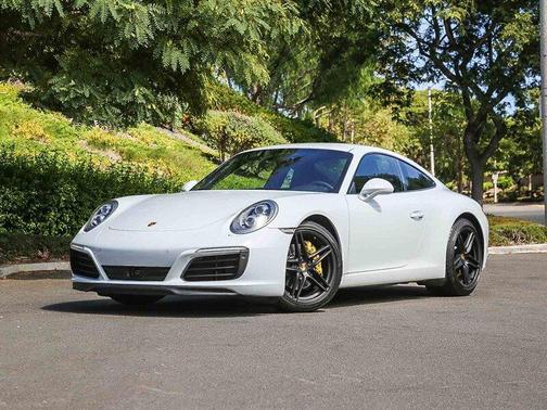 2017 Porsche 911 Carrera
