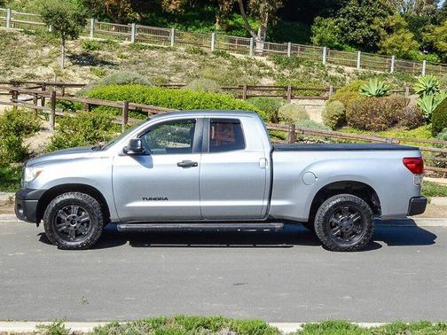 2010 Toyota Tundra Grade