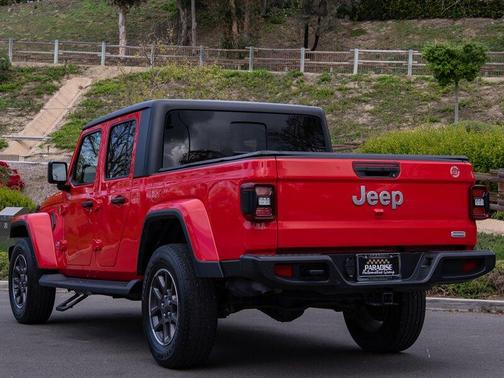 2020 Jeep Gladiator Overland