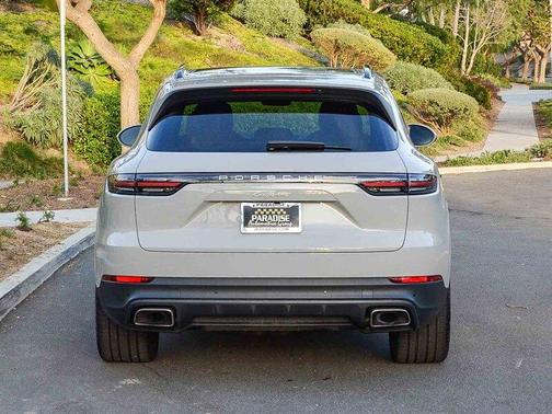 2021 Porsche Cayenne Base