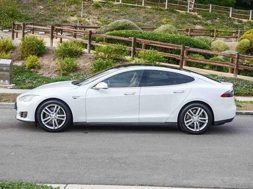 2016 Tesla Model S 85