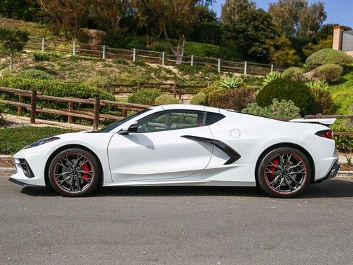 2026 Chevrolet Corvette Stingray w/1LT