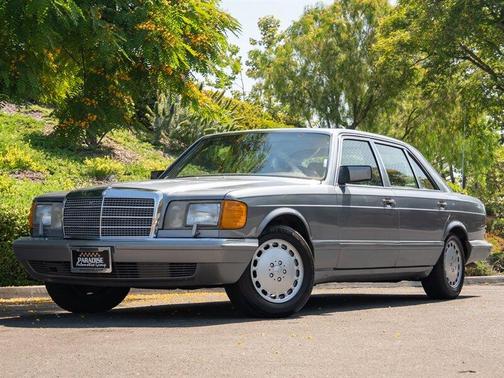 1987 Mercedes-Benz S-Class 560SEL