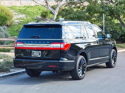 2021 Lincoln Navigator L Reserve