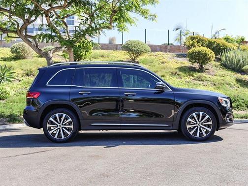 Midnight Black 2023 Mercedes-Benz GLB 250 Base