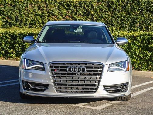 2013 Audi S8 4.0T quattro