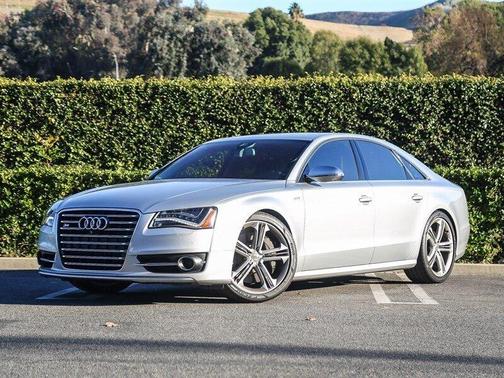 2013 Audi S8 4.0T quattro