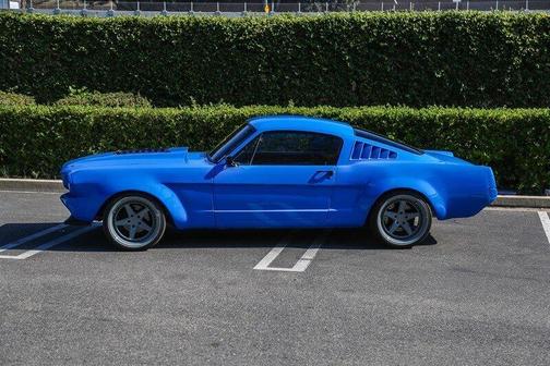 1965 Ford Mustang FASTBACK 2+2