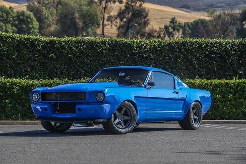 1965 Ford Mustang FASTBACK 2+2