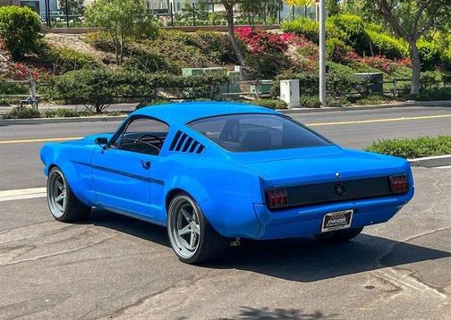 1965 Ford Mustang FASTBACK 2+2