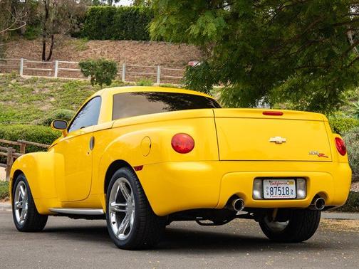 2003 Chevrolet SSR LS