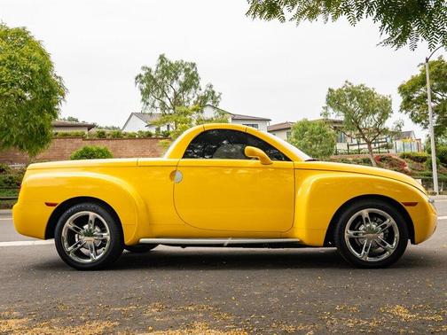 2003 Chevrolet SSR LS