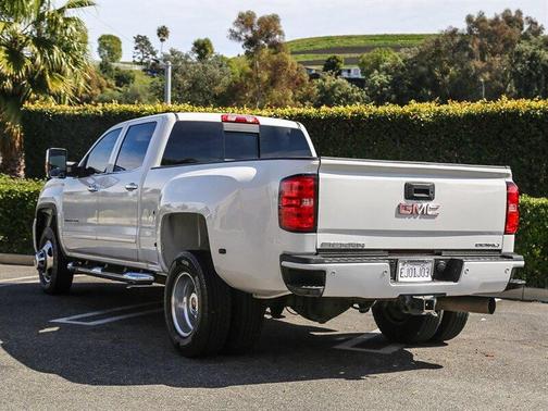 2015 GMC Sierra 3500 Denali