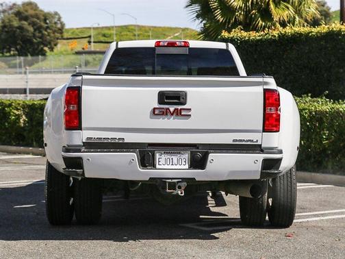 2015 GMC Sierra 3500 Denali