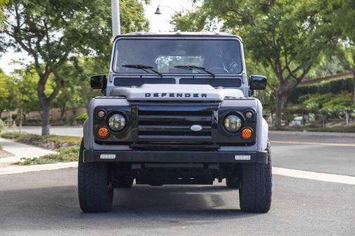 1984 Land Rover Defender 