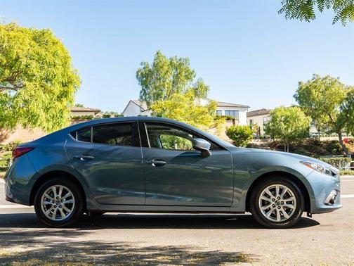 2015 Mazda Mazda3 i Touring