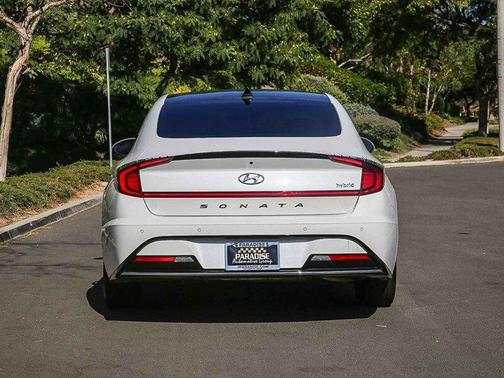 2021 Hyundai SONATA Hybrid Limited