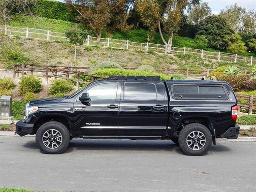 2015 Toyota Tundra SR5