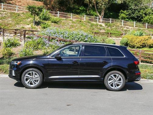 2021 Audi Q7 45 Premium