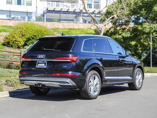 2021 Audi Q7 45 Premium