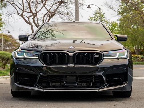 2022 BMW M5 Base