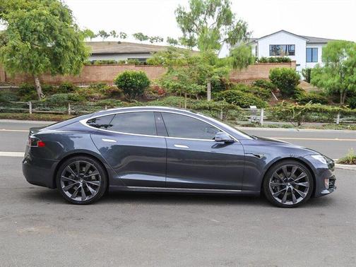 2018 Tesla Model S 100D
