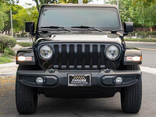 2023 Jeep Wrangler Sahara