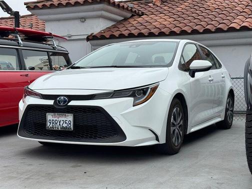 2022 Toyota Corolla Hybrid LE