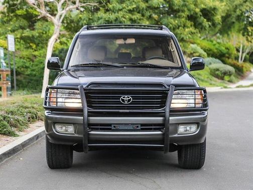2000 Toyota Land Cruiser 
