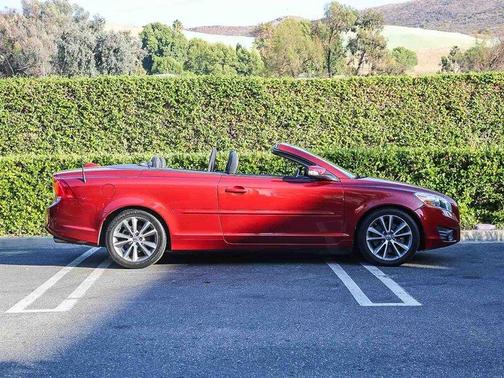 2012 Volvo C70 T5