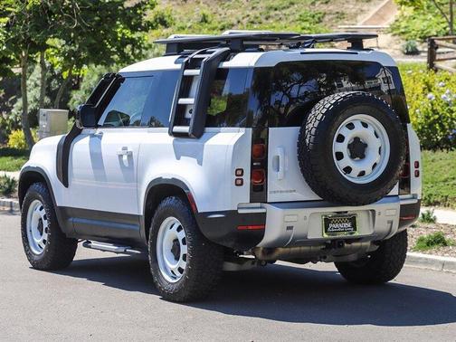 Fuji White 2021 Land Rover Defender 90 S