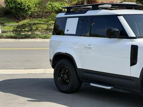 Fuji White 2021 Land Rover Defender 90 S