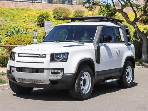 Fuji White 2021 Land Rover Defender 90 S
