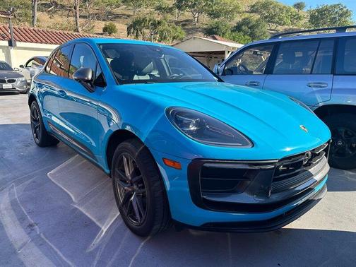2023 Porsche Macan T