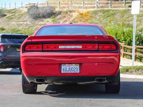 2012 Dodge Challenger R/T Plus