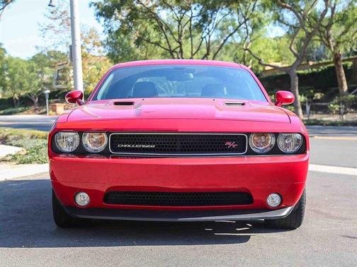 2012 Dodge Challenger R/T Plus