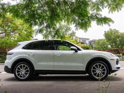 2020 Porsche Cayenne Base